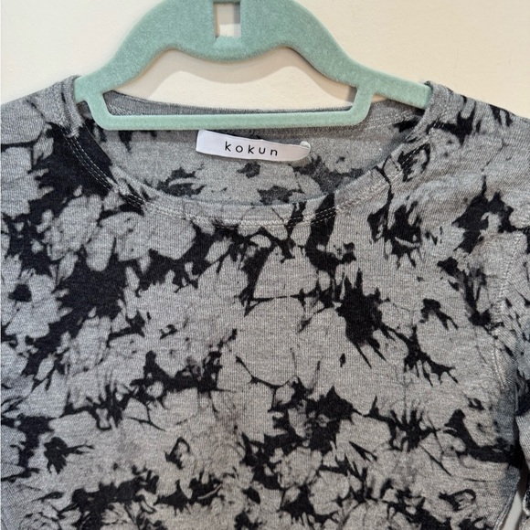 Kokun Grey Marble Print Fitted Crew Size Small Bamboo‎ Cashmere Top - Picture 4 of 7